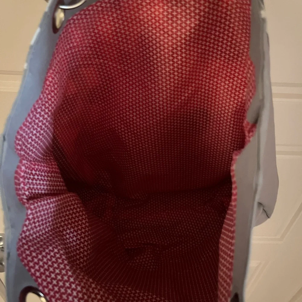 Hello Kitty Tote - Picture 8 of 8